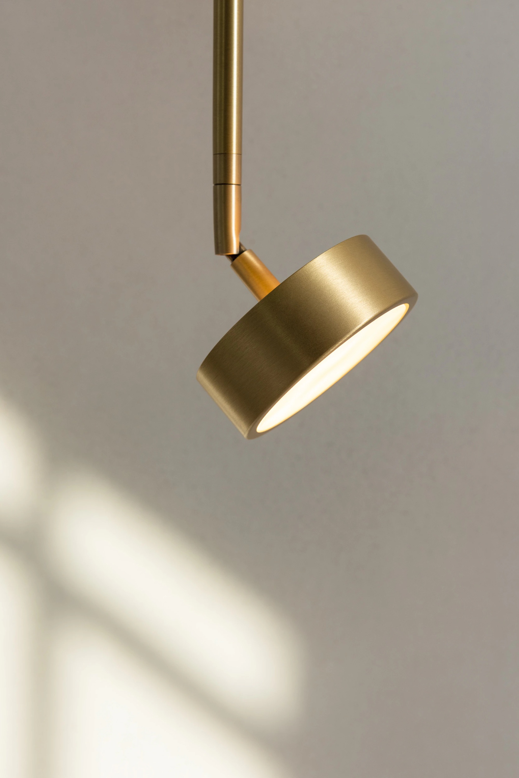 Soft spot pendant (orientable beam)